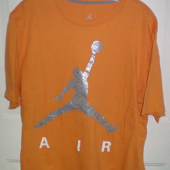 Air Jordan Metallic Silver Jumpman T shirt Size XL - Picture 1 of 2